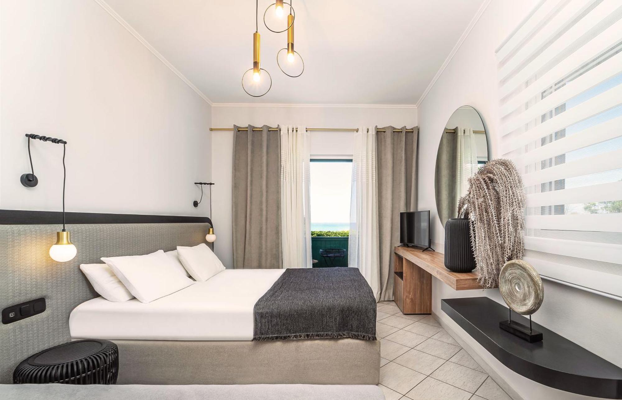 San Giovanni Beach Resort And Suites Agios Ioannis  Phòng bức ảnh